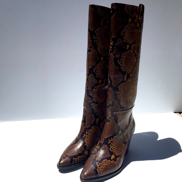 Banana Republic 6 NWOT snakeskin Women’s Boots - Picture 3 of 10